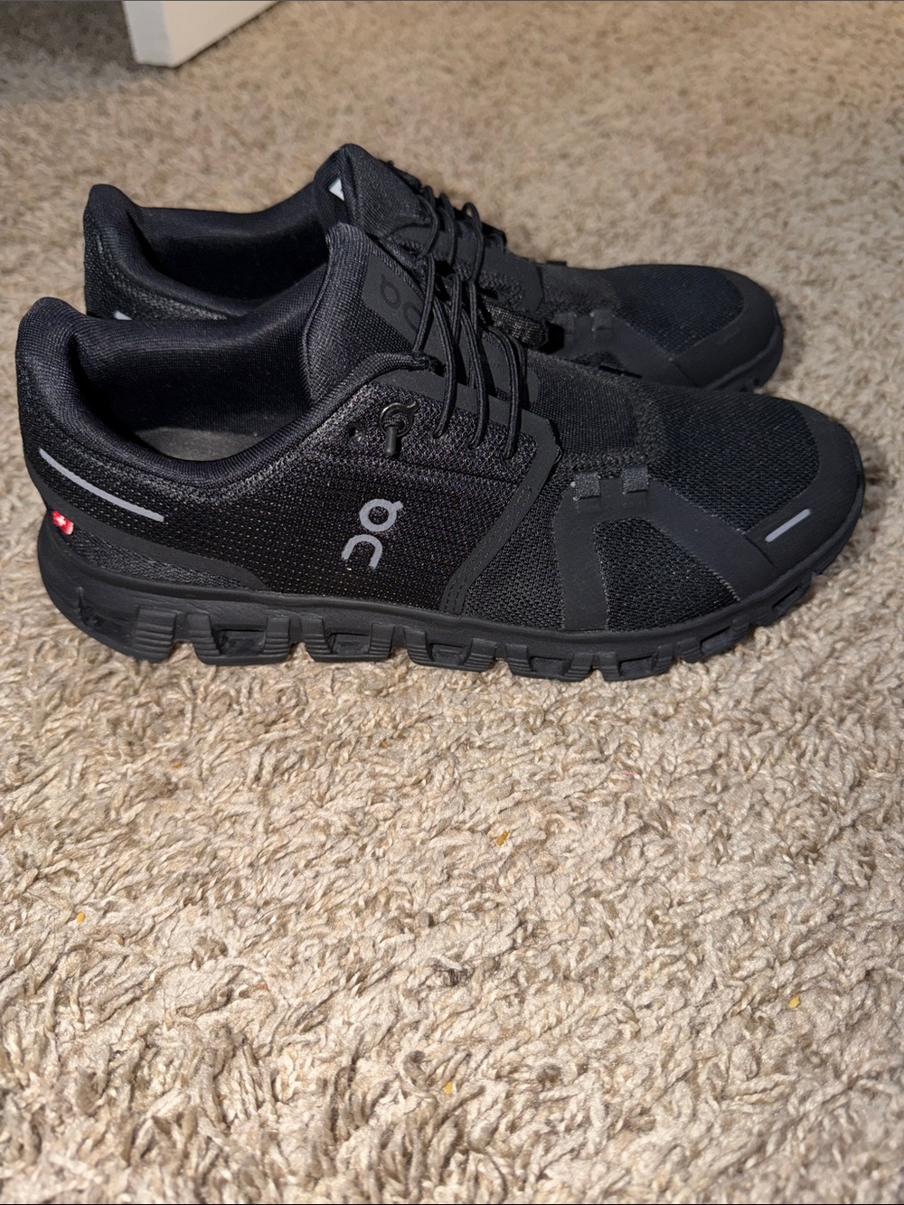 On Running Running Cloud Woman Black Athletic Shoes so 9